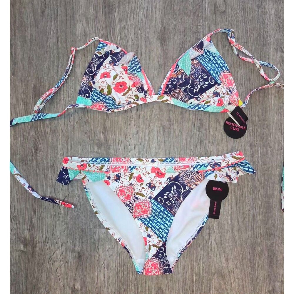 BNWT two-piece bikini with delicate spaghetti straps
